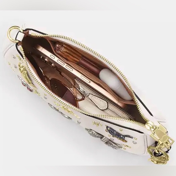 NWT Coach Teri Shoulder Bag with Pins, Pebble Leather Chalk New 2025. - Picture 9 of 16